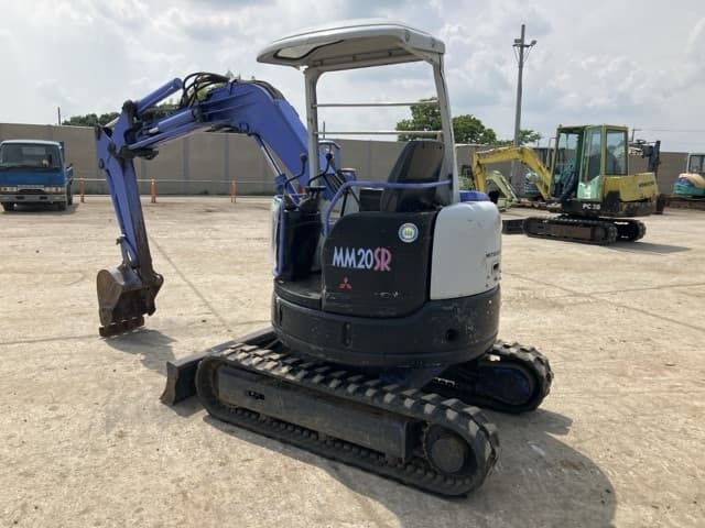 MINI EXCAVATOR — Auction (lot 8451-75)