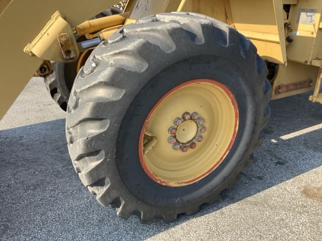 WHEEL LOADER — Auction (lot 8451-76)