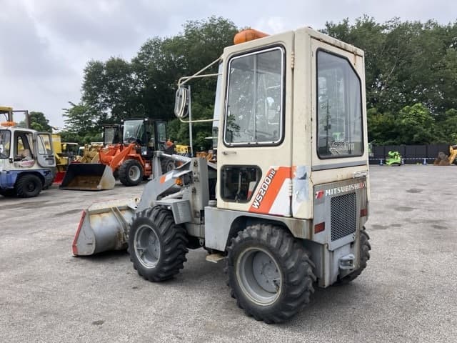 MINI WHEEL LOADER — Auction (lot 8451-77)