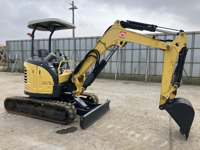 MINI EXCAVATOR — Auction (lot 8451-81)