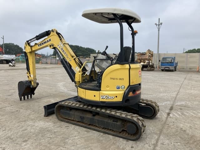 MINI EXCAVATOR — Auction (lot 8451-81)