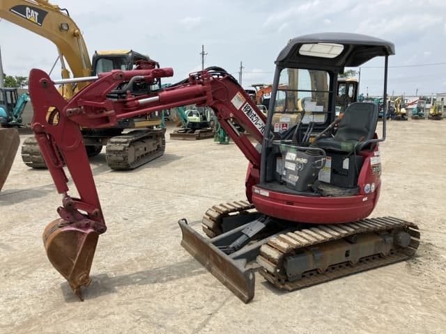 MINI EXCAVATOR — Auction (lot 8451-82)