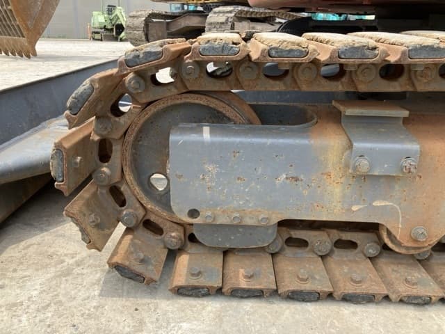MINI EXCAVATOR — Auction (lot 8451-82)