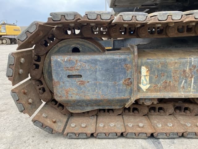 EXCAVATOR — Auction (lot 8451-84)