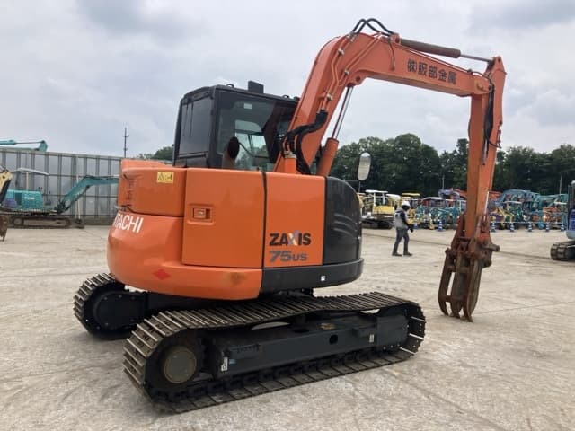 EXCAVATOR — Auction (lot 8451-85)