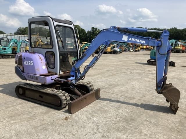 MINI EXCAVATOR — Auction (lot 8451-91)