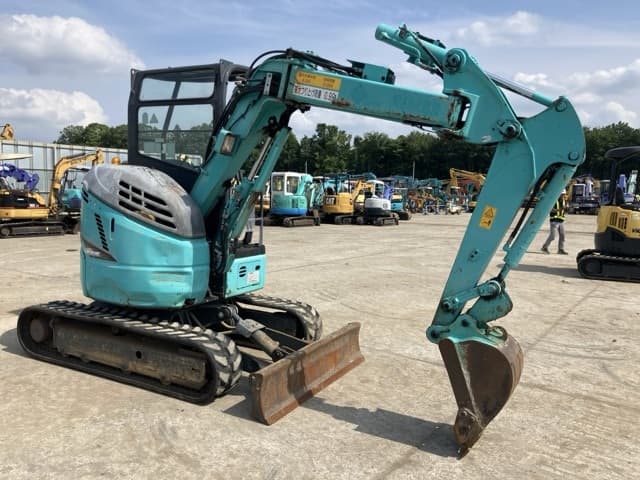 MINI EXCAVATOR — Auction (lot 8451-94)