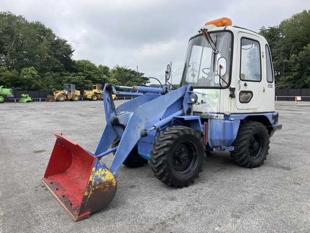 MINI WHEEL LOADER — Auction (lot 8451-97)