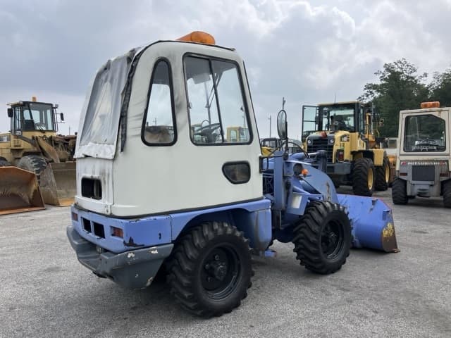 MINI WHEEL LOADER — Auction (lot 8451-97)