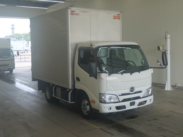 DUTRO — Auction (lot vt-8-6558-1078)