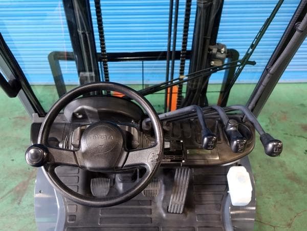 Forklift — Auction (lot 1207-6295010)