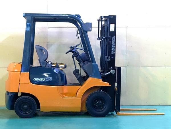 Forklift — Auction (lot 1207-6466794)