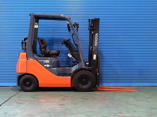 Forklift — Auction (lot 1207-6466806)