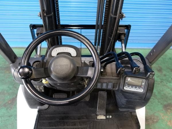Forklift — Auction (lot 1207-6466837)