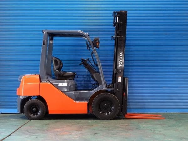 Forklift — Auction (lot 1207-6466857)