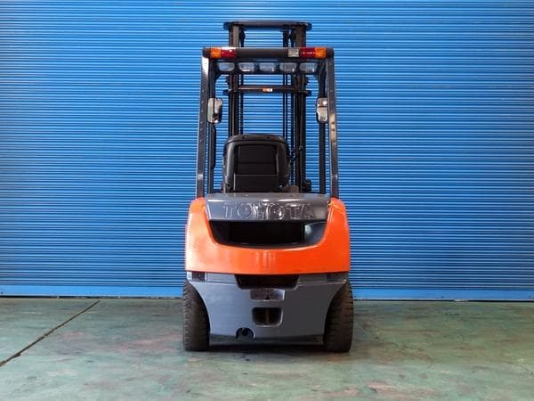 Forklift — Auction (lot 1207-6466857)