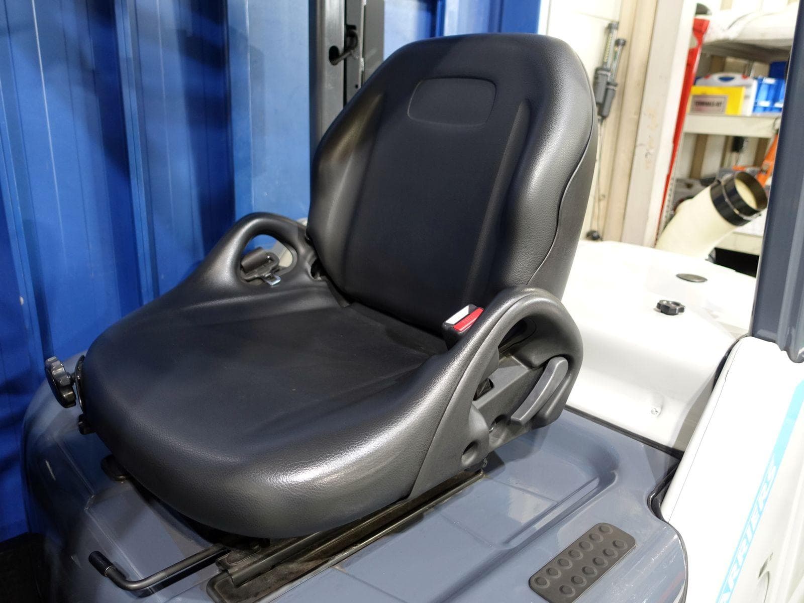 Forklift — Auction (lot 1207-6466921)