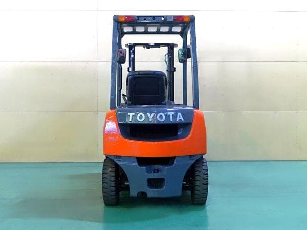 Forklift — Auction (lot 1207-6467125)