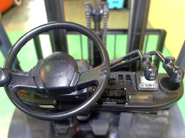 Forklift — Auction (lot 1207-6467125)