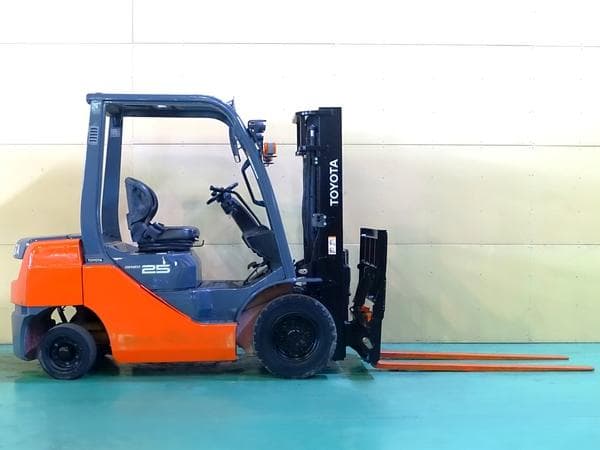 Forklift — Auction (lot 1207-6467255)