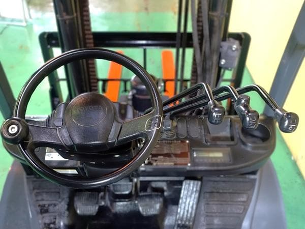 Forklift — Auction (lot 1207-6467255)