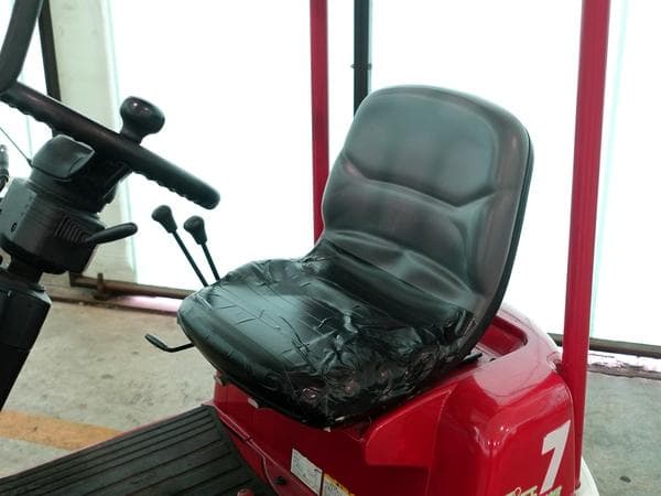 Battery Forklift — Auction (lot 1207-6467449)