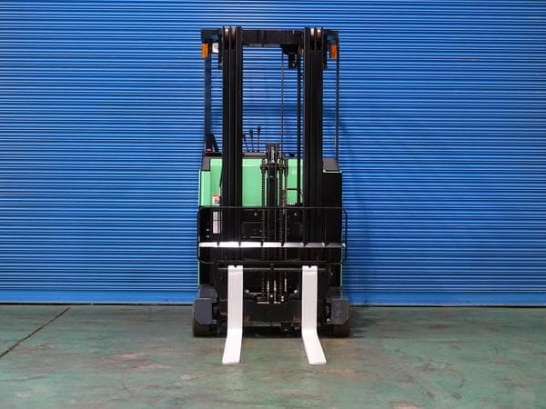 Reach Forklift — Auction (lot 1207-6468527)