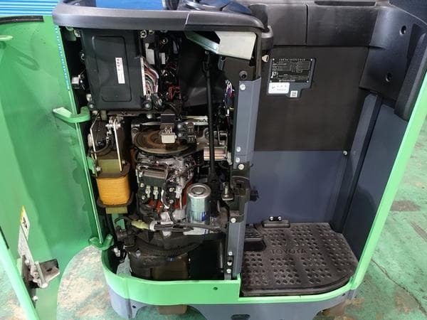 Reach Forklift — Auction (lot 1207-6468527)