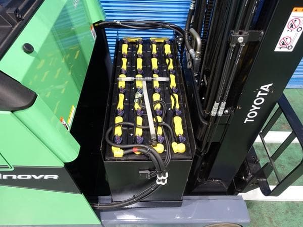 Reach Forklift — Auction (lot 1207-6468527)