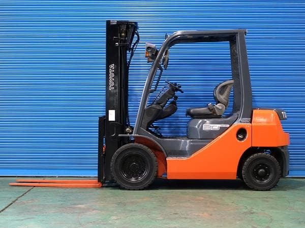 Forklift — Auction (lot 1207-6468546)