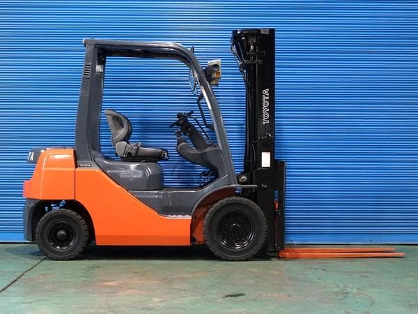 Forklift — Auction (lot 1207-6468546)
