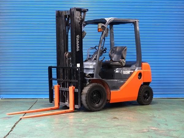Forklift — Auction (lot 1207-6468546)