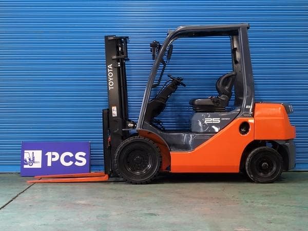 Forklift — Auction (lot 1207-6469540)