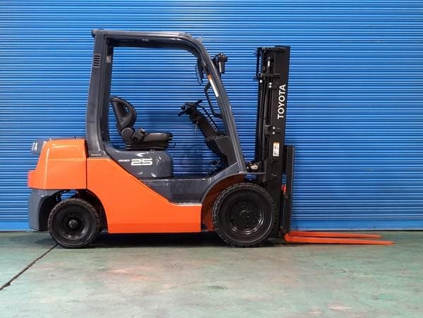 Forklift — Auction (lot 1207-6469540)