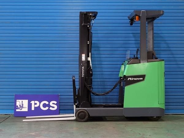Reach Forklift — Auction (lot 1207-6469541)