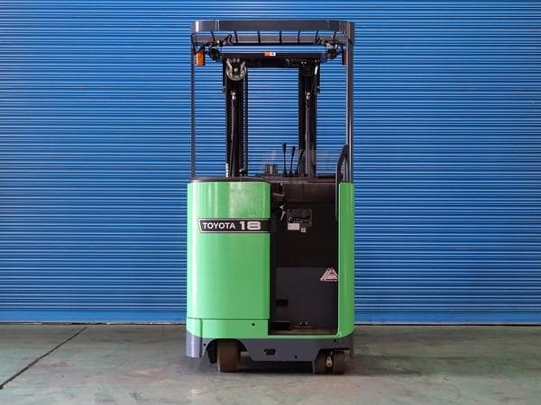 Reach Forklift — Auction (lot 1207-6469541)