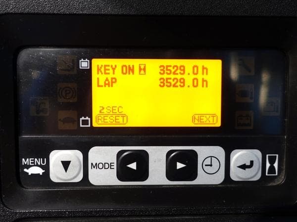 Reach Forklift — Auction (lot 1207-6469541)