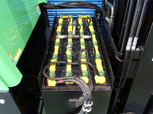 Reach Forklift — Auction (lot 1207-6469625)