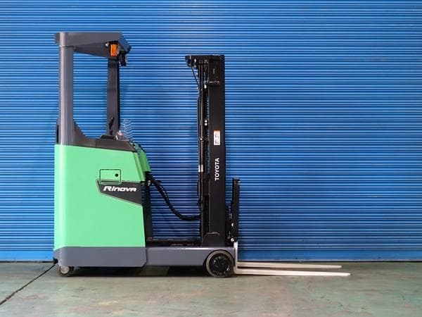 Reach Forklift — Auction (lot 1207-6469654)