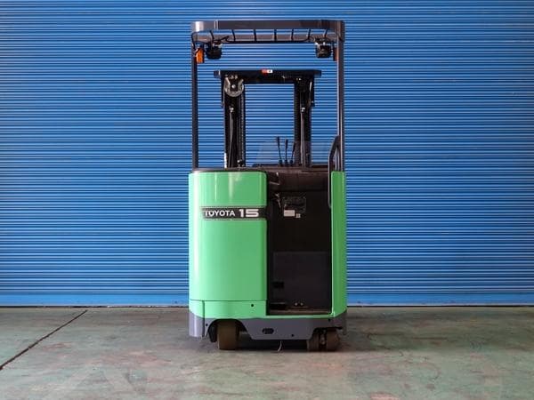 Reach Forklift — Auction (lot 1207-6469654)