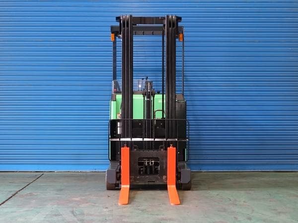 Reach Forklift — Auction (lot 1207-6469655)