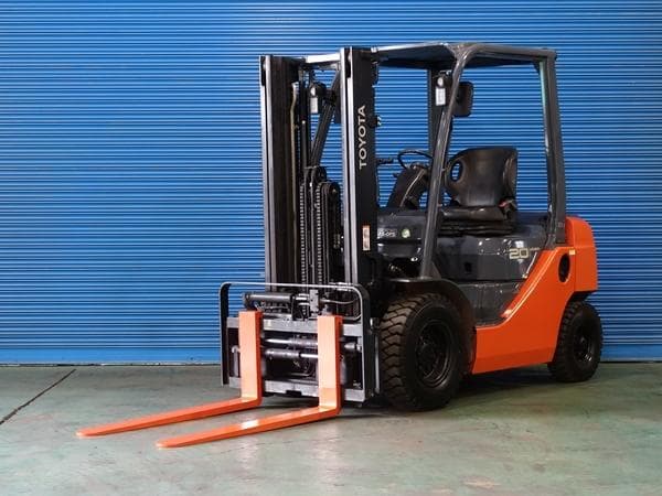 Forklift — Auction (lot 1207-6469701)