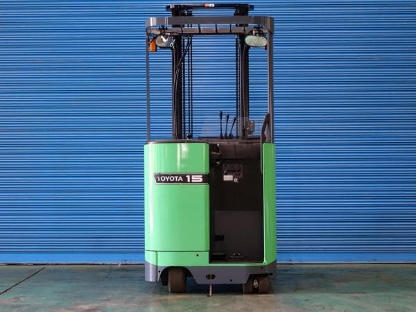 Reach Forklift — Auction (lot 1207-6471468)