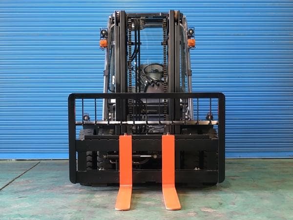 Forklift — Auction (lot 1207-6474099)
