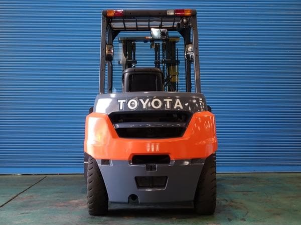 Forklift — Auction (lot 1207-6474099)