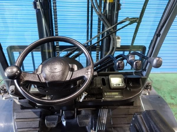 Forklift — Auction (lot 1207-6474099)