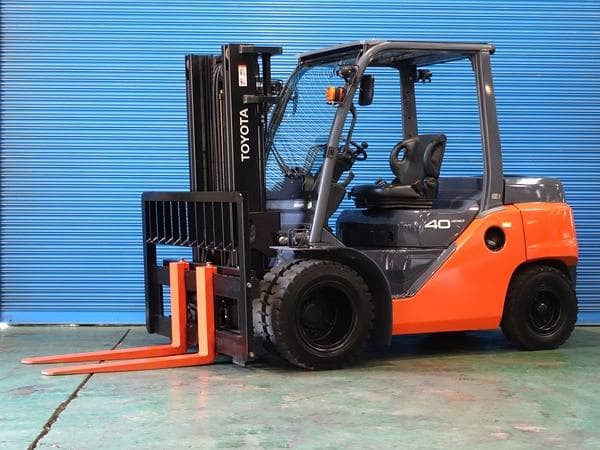 Forklift — Auction (lot 1207-6474099)