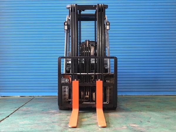 Forklift — Auction (lot 1207-6474108)