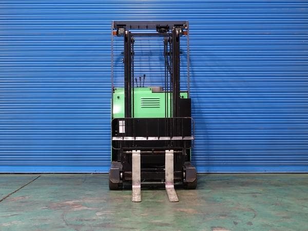 Reach Forklift — Auction (lot 1207-6474139)