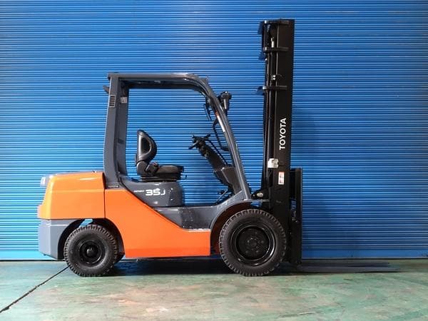 Forklift — Auction (lot 1207-6474140)